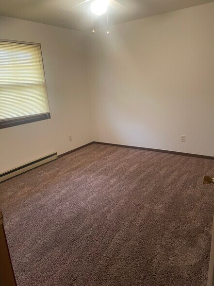 Building Photo - 3731 Normandy Ave