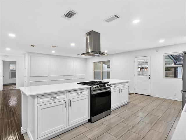 Building Photo - 1808 Oates Dr