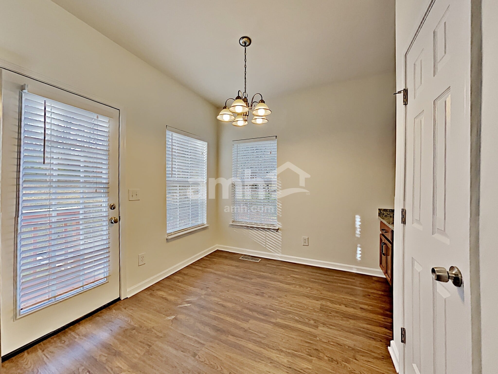 Building Photo - 141 Claybrook Ln