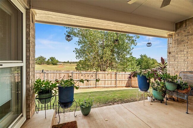 Building Photo - 2253 N Payton Ct