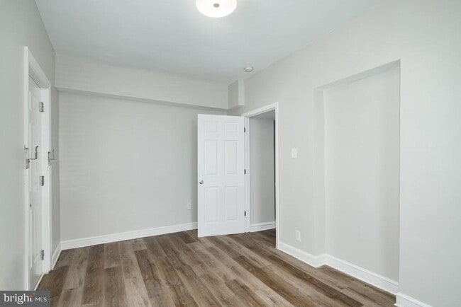 Building Photo - 525 Wolf St