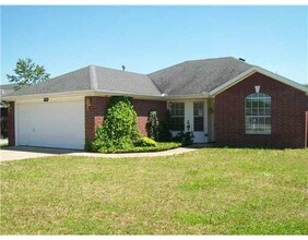 Building Photo - Cass