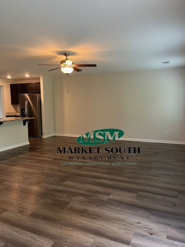 Building Photo - Rice Creek!  Port Wentworth **Rent Special...