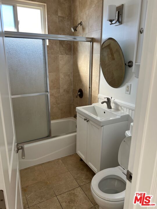 Building Photo - 13636 Cerise Ave