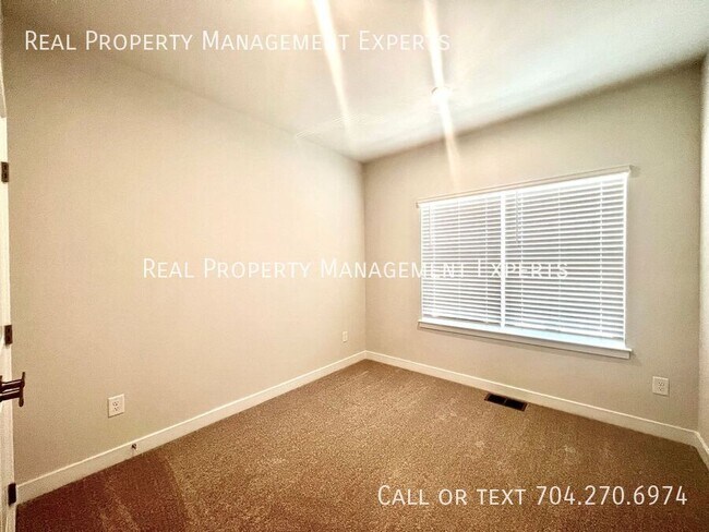 Building Photo - 1068 Bracken Hill Rd