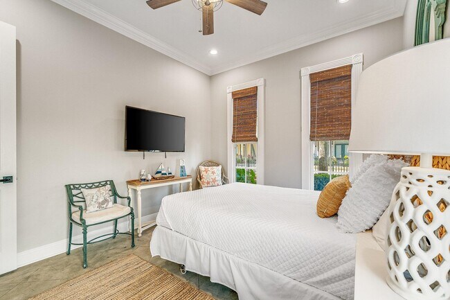 Building Photo - 51 Rue Caribe