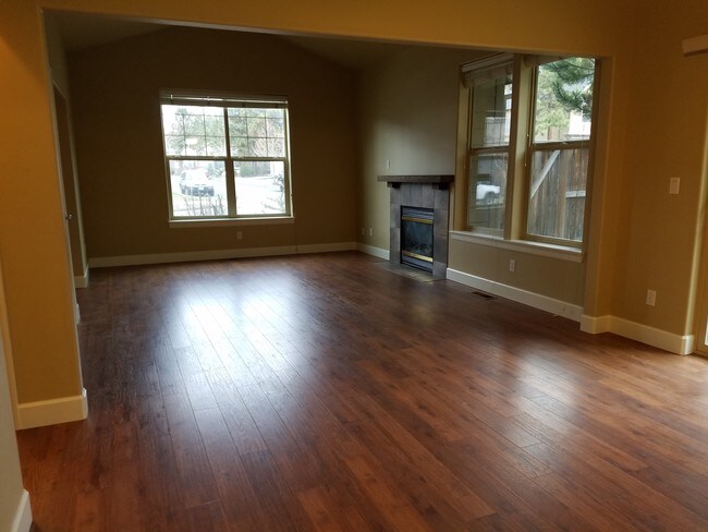 Building Photo - 61158 Kepler St