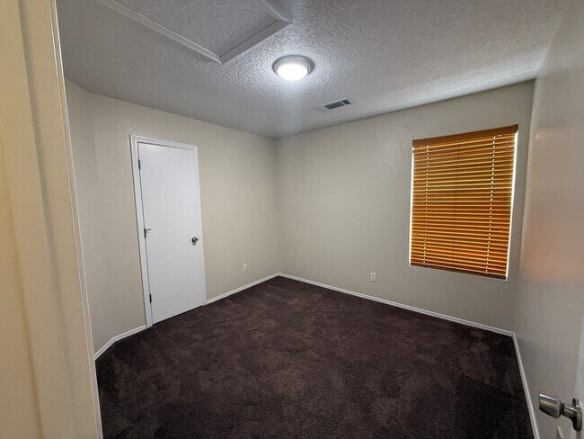 Building Photo - 10615 Monte Bello Ct NW