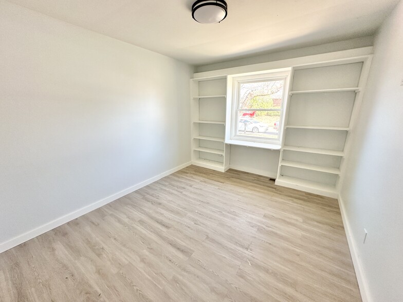 Bedroom - 3214 Fairacres Rd SW