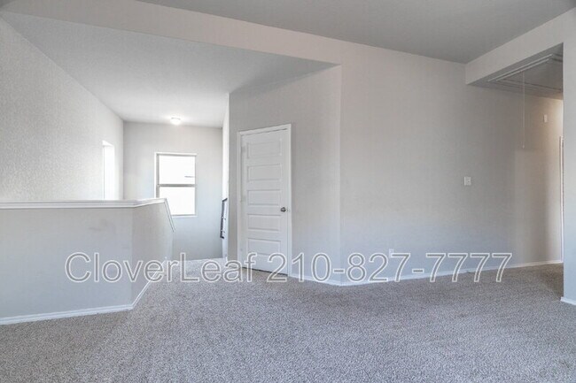 Building Photo - 2450 Dry Moss Way