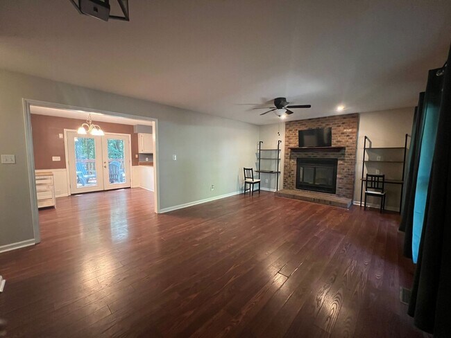 Building Photo - Charming 3BR House in Raleigh