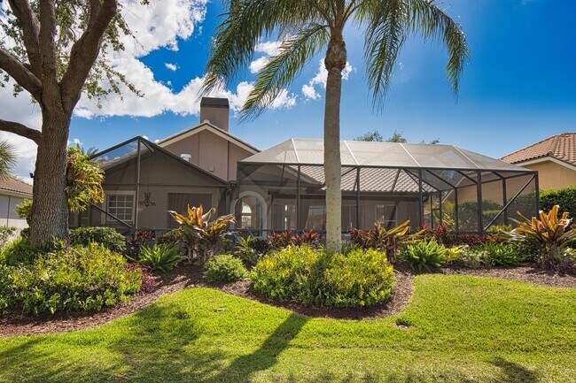 Building Photo - Luxury Home with Saltwater Heated Pool, Spa & Spectacular Golf Course Views, and includes Social ...