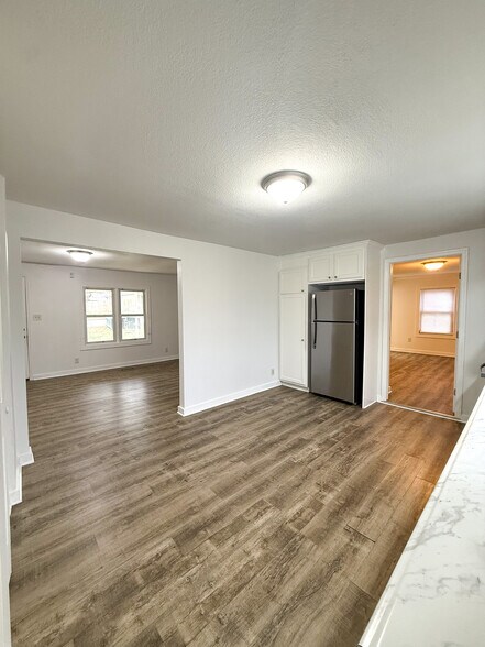 Building Photo - 517 Woodward Ave