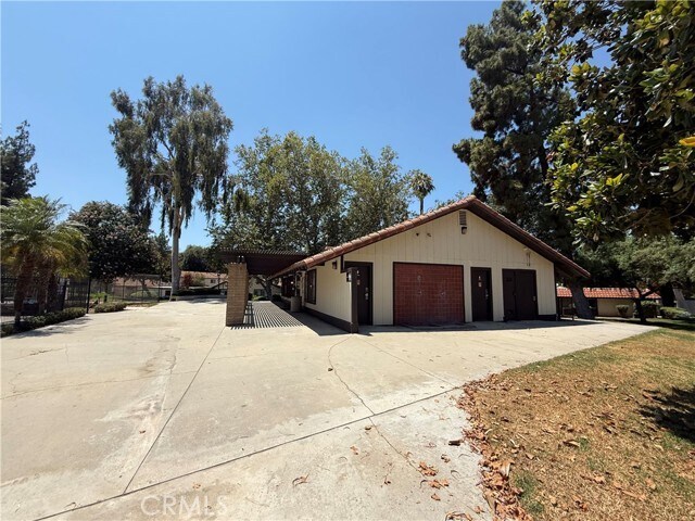 Building Photo - 2760 Monroe St