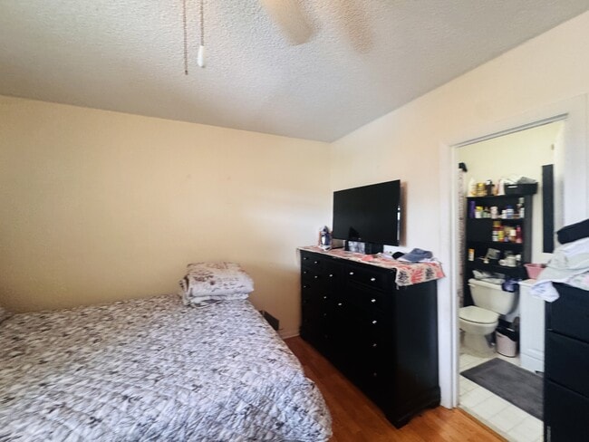 Building Photo - 8025 S Colony Cir