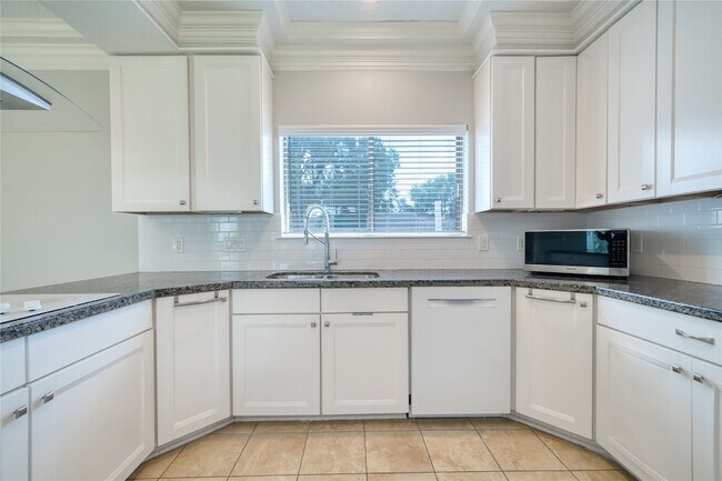 Building Photo - 10919 Villa Lea Ln