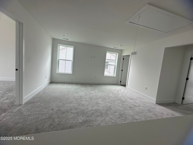 Building Photo - 95 Mustang Dr