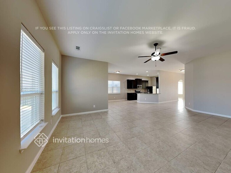 Building Photo - 529 Meadow Springs Dr