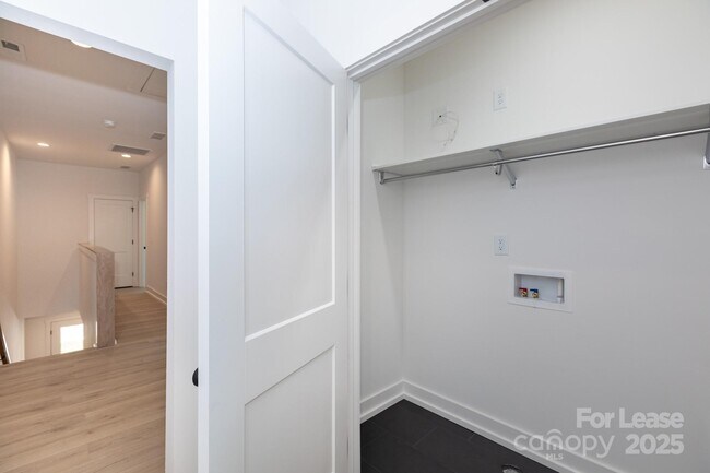 Building Photo - 505 Bowman Rd