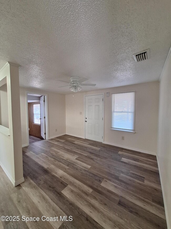 Building Photo - 4065 Coquina Ave