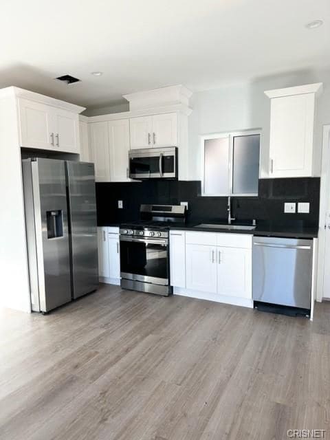 Building Photo - 19421 Ventura Blvd