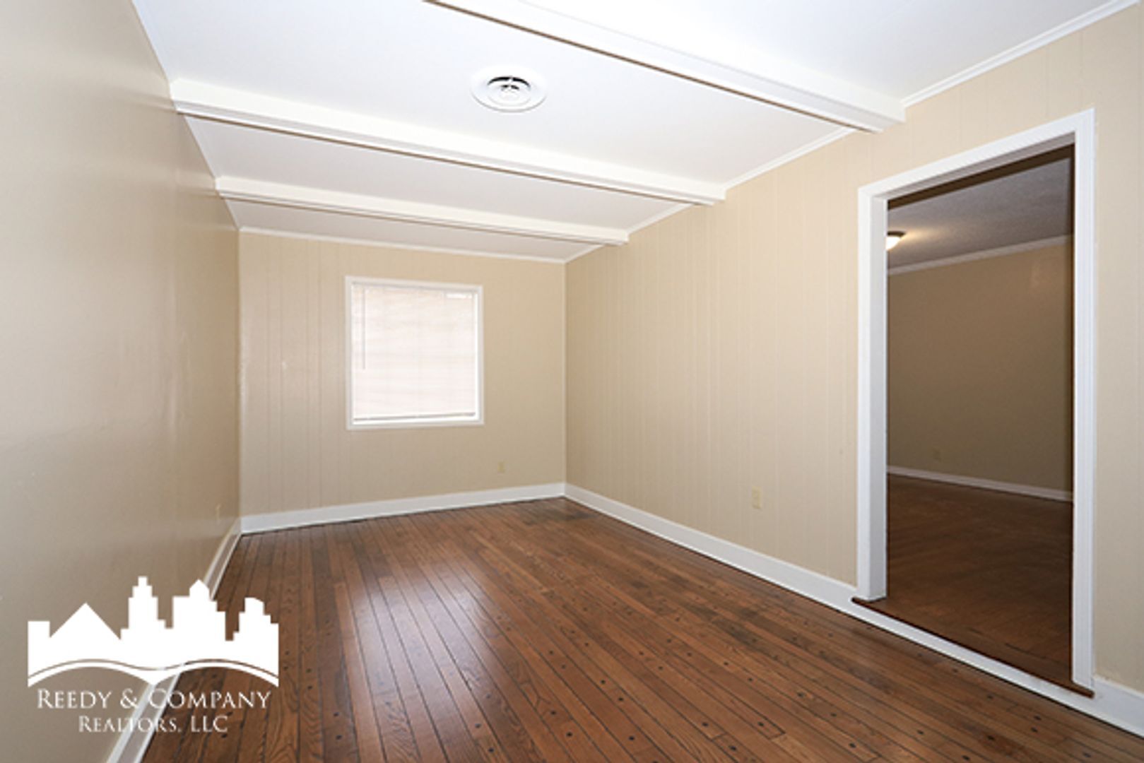 Building Photo - 4227 Kenosha Rd