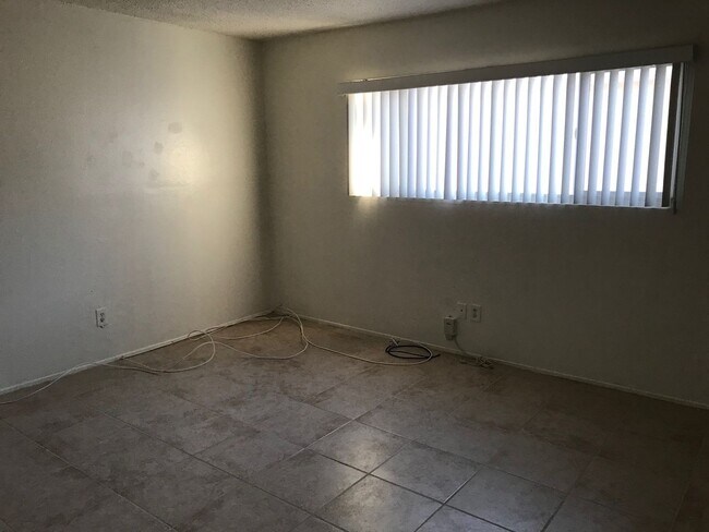 Building Photo - 22129 Tehama Rd