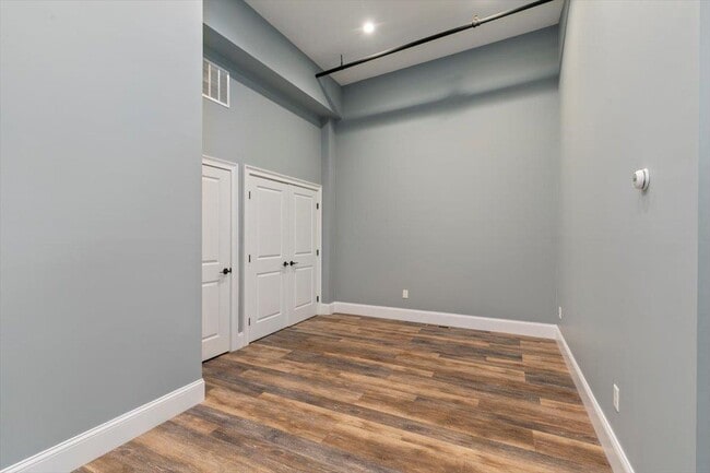 Building Photo - 122 Washington St