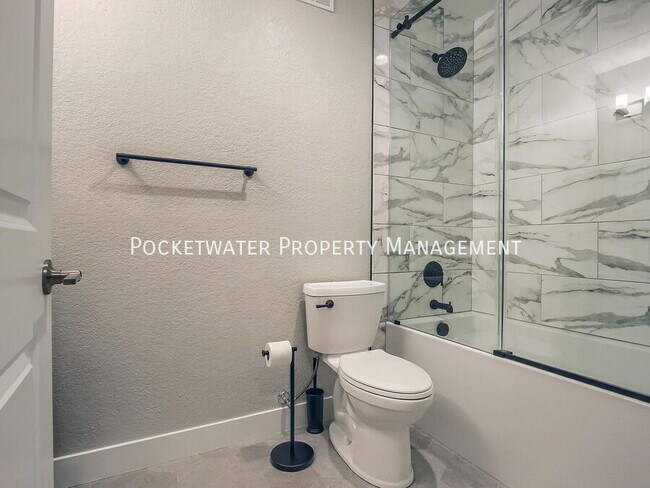Building Photo - 8875 Yates Dr