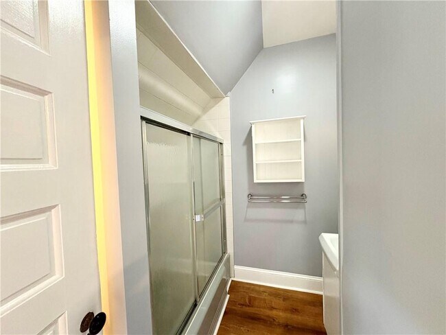 Building Photo - 438 Wolcott Ave