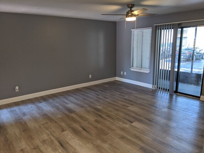 Building Photo - Ground Floor 2/2 in Pool Complex