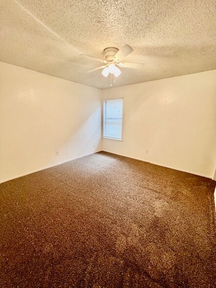 Building Photo - 475 Industrial Dr W