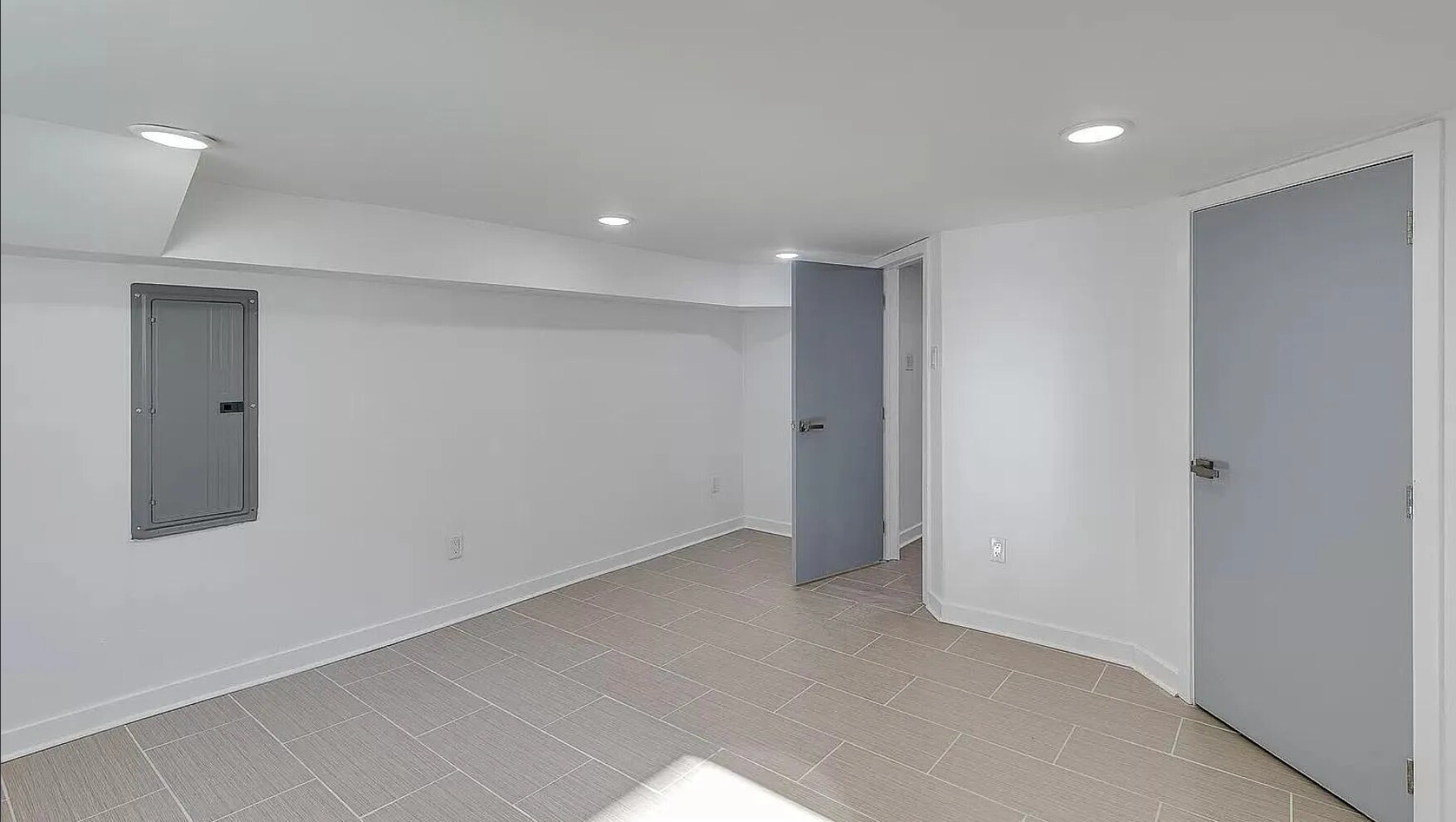 Building Photo - 1719 Arlington St