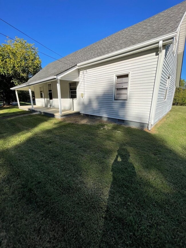 2 Bedroom / 1 Bath Kingsport, TN - 2 Bedroom / 1 Bath  Kingsport, TN