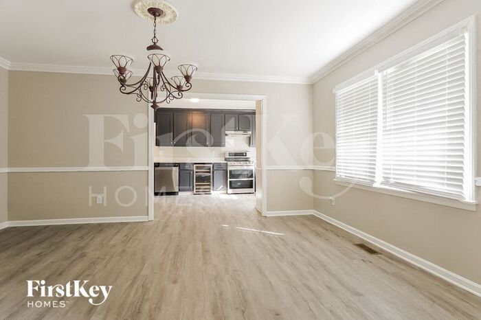 Building Photo - 3453 Lynngate Cir