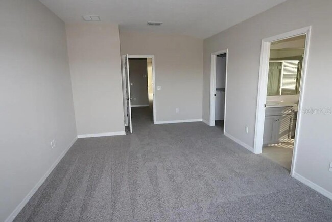 Building Photo - 29897 Southwell Ln