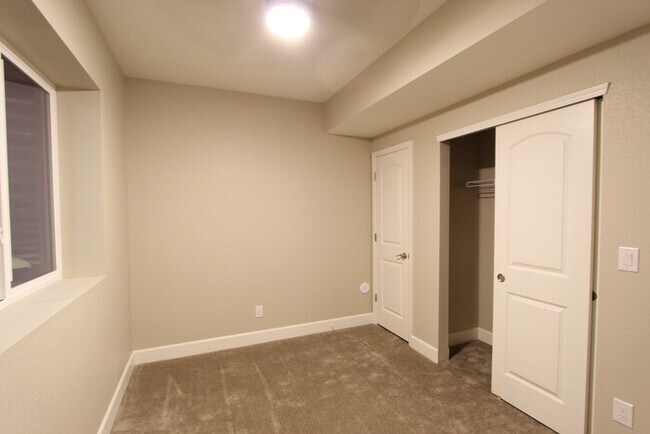 Building Photo - Fantastic Brand New 4 Bedroom/ 3.5 Bath Home with Cherry Creek Schools-NO SHOWINGS UNTIL 6/14