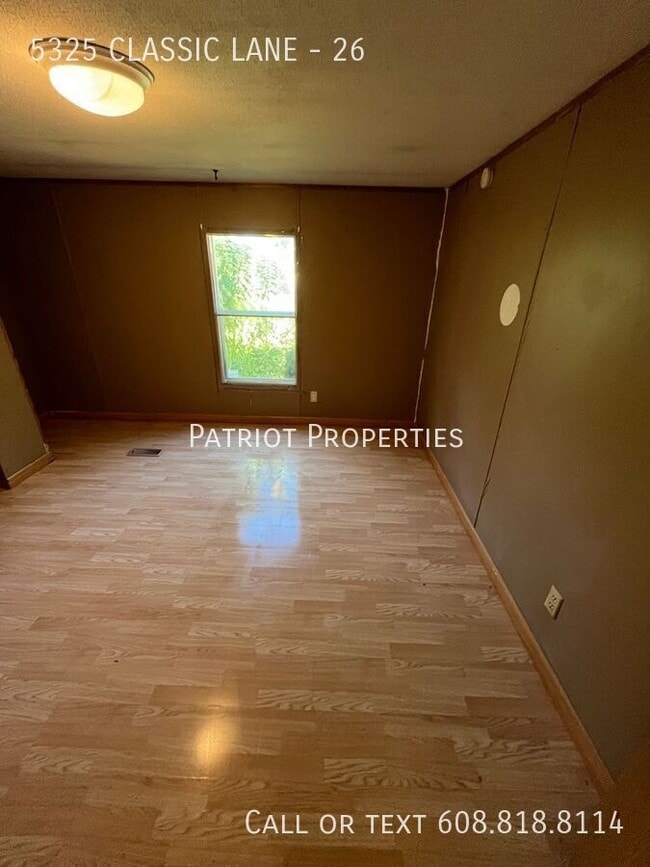 Building Photo - 5325 Classic Ln