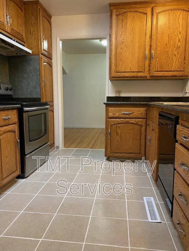 Building Photo - 2051 Inman Ave