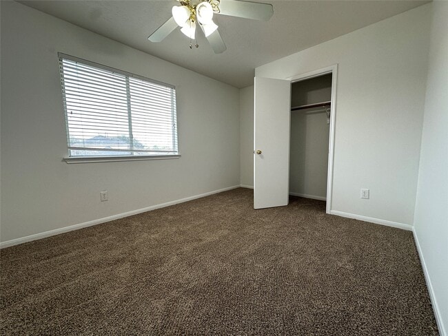 Building Photo - 16030 Clayton Green Dr