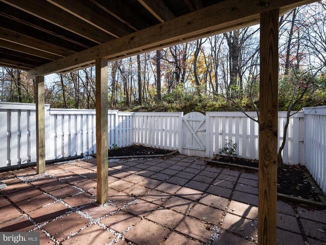 Building Photo - 2155 Wolftrap Ct