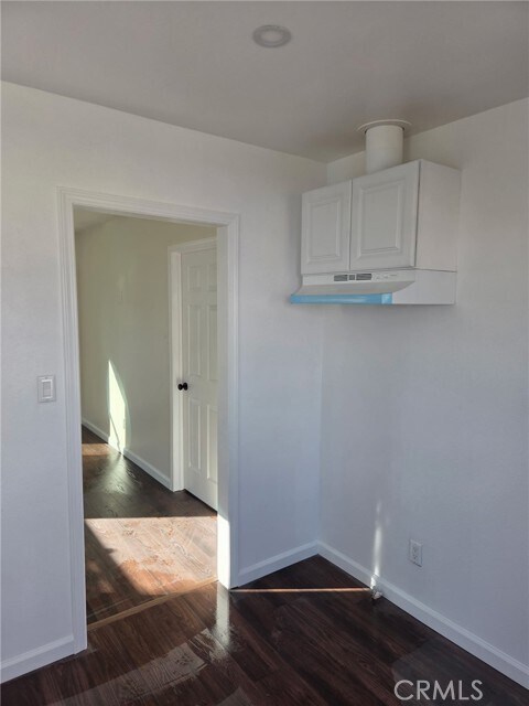 Building Photo - 1908 Slauson Ln