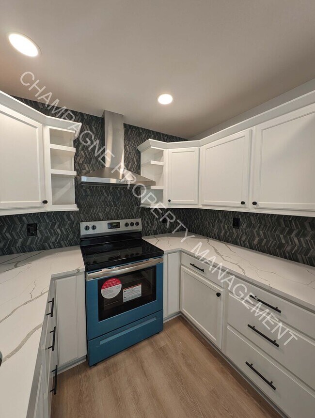 Building Photo - Modern Home in Waldo