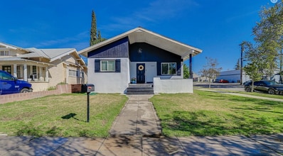 Building Photo - Charming 3 bedroom, 3 bath!