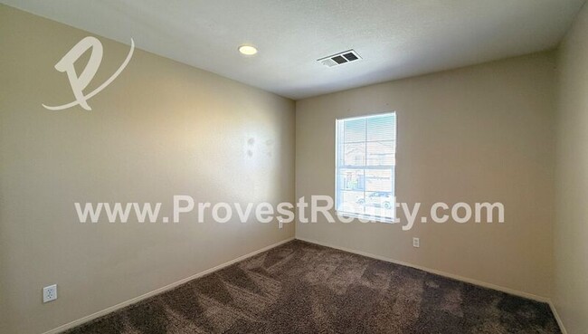 Building Photo - 9495 Apricot Ct