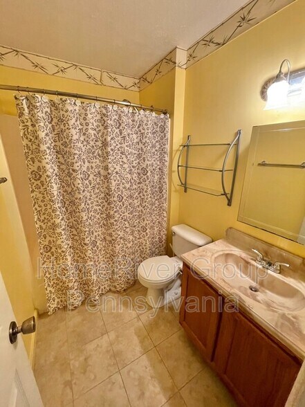 Building Photo - 304 Moosehead Dr