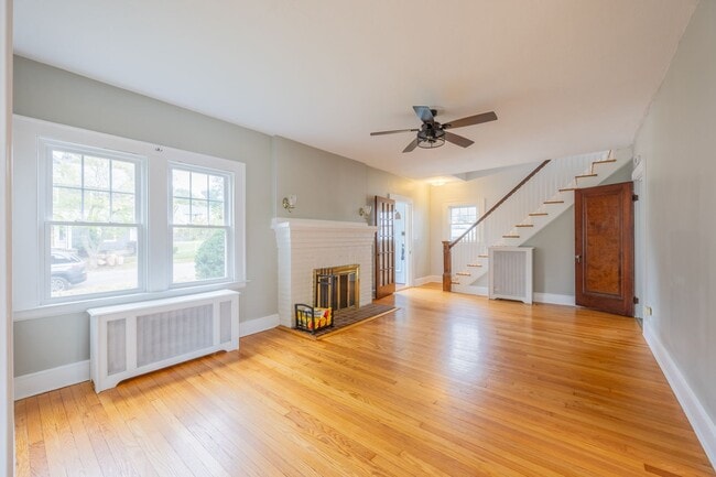 Building Photo - Charming 3-Bedroom Home in the Heart of Sp...