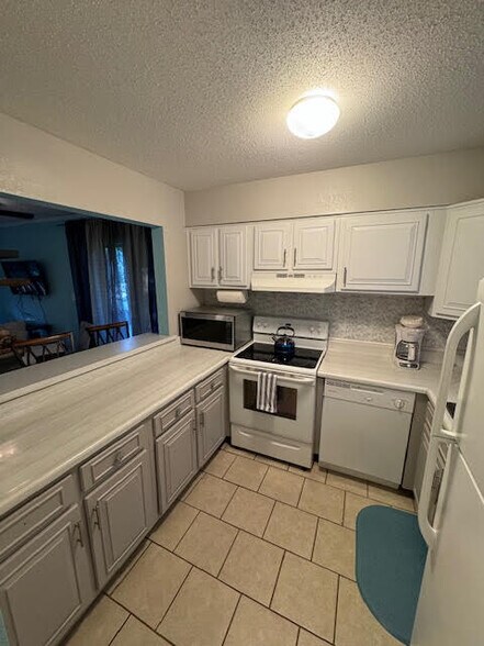 Building Photo - 109 Kona Villa