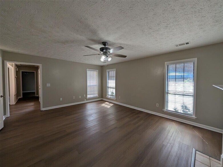 Building Photo - 3242 Gatsby Ln
