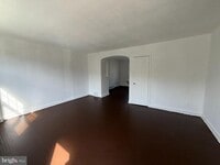 Building Photo - 1709 S 29th St